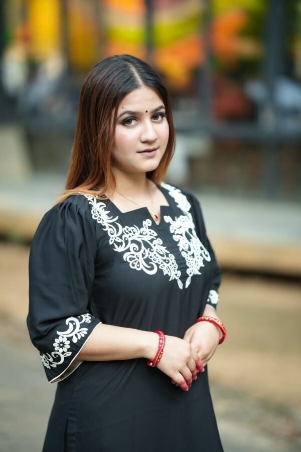 এমব্রয়ডারি এবং ষ্টোন ওয়ার্ক ওয়ান-পিস কালো কালার